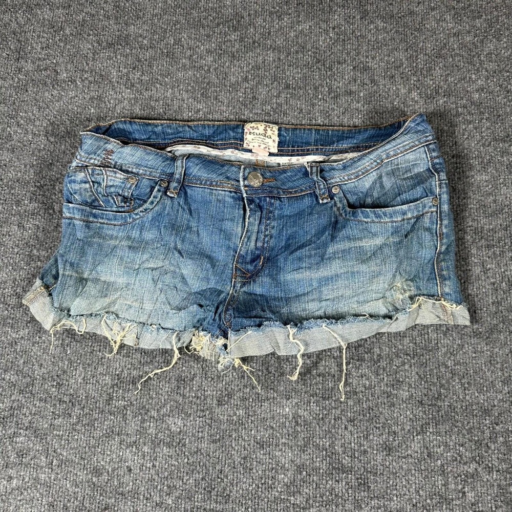Mudd Shorts Womens Size 11 Blue Denim Low Rise Raw Hem Frayed Casual Y2K Cut-Off